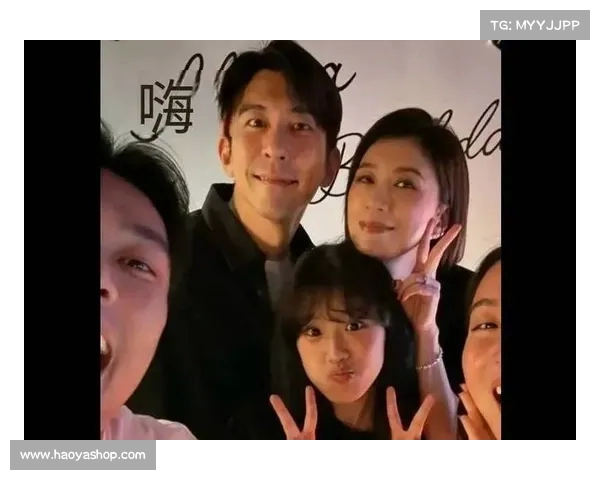 梧桐妹性感造型引热议,细肩带设计火爆全网,贾静雯母女情深点赞支持 梧桐妹性感造型引热议,细肩带设计火爆全网,贾静雯母女情深点赞支持